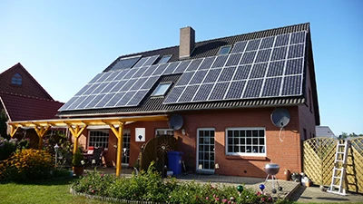 Enerji depolama için ne tür bir pil kullanılır?